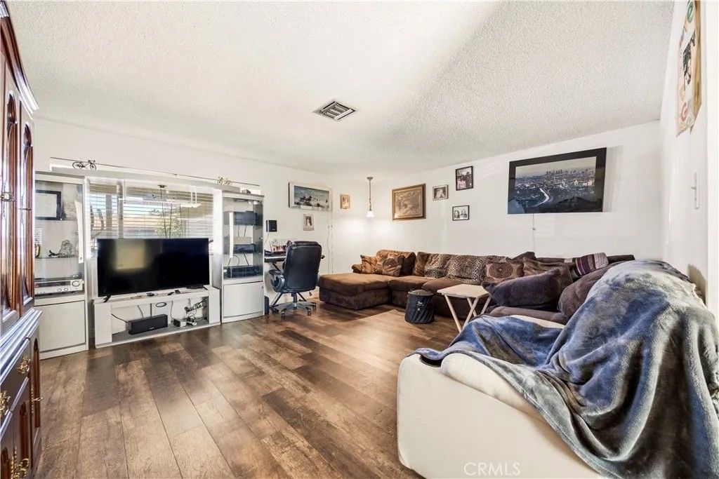 Photo of 1025 Dixie Dr, Hemet, CA 92543 (MLS # SW26064755)