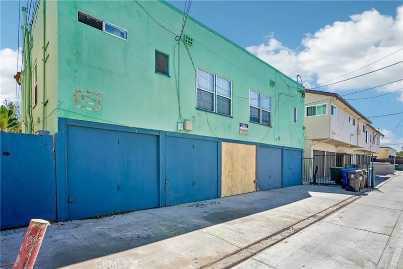 1033 Stanley Avenue