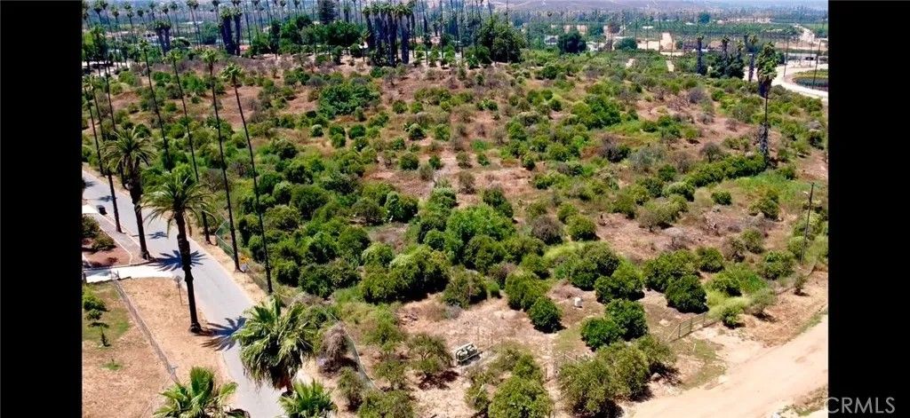 Photo of 0 Gratton, Riverside, CA 92504 (MLS # IV26029102)