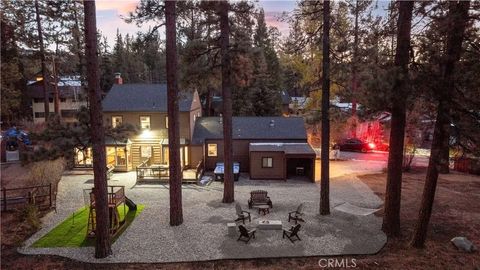 Photo of 42554 Juniper Drive, Big Bear Lake, CA 92315 (MLS # TR26022856)