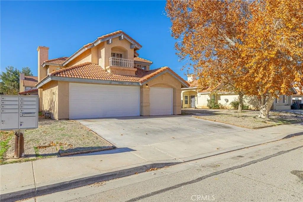 Photo of 44043 Sunview Court, Lancaster, CA 93535 (MLS # SR25276357)