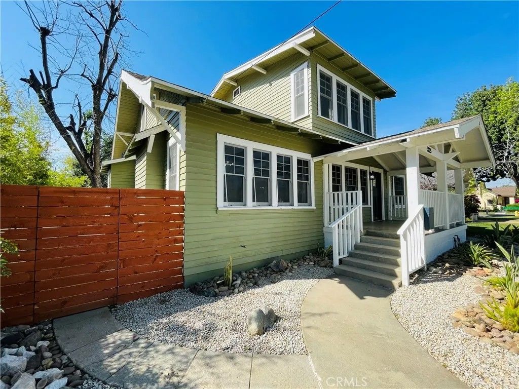 Photo of 3225 Locust St, Riverside, CA 92501 (MLS # IV26071190)