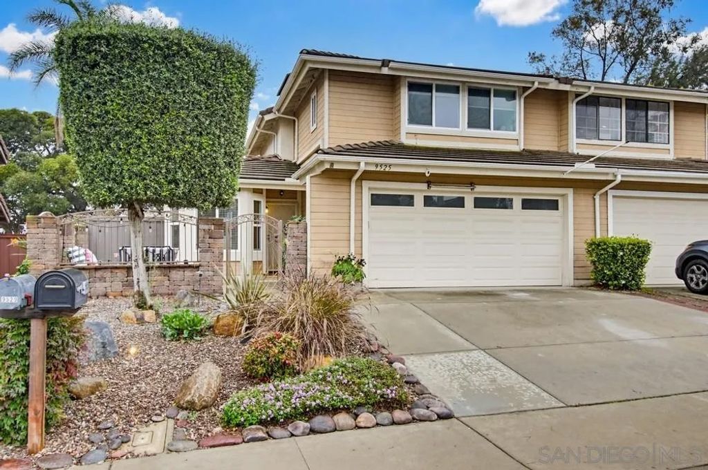 Photo of 9525 High Park Ln, San Diego, CA 92129 (MLS # 260004135)