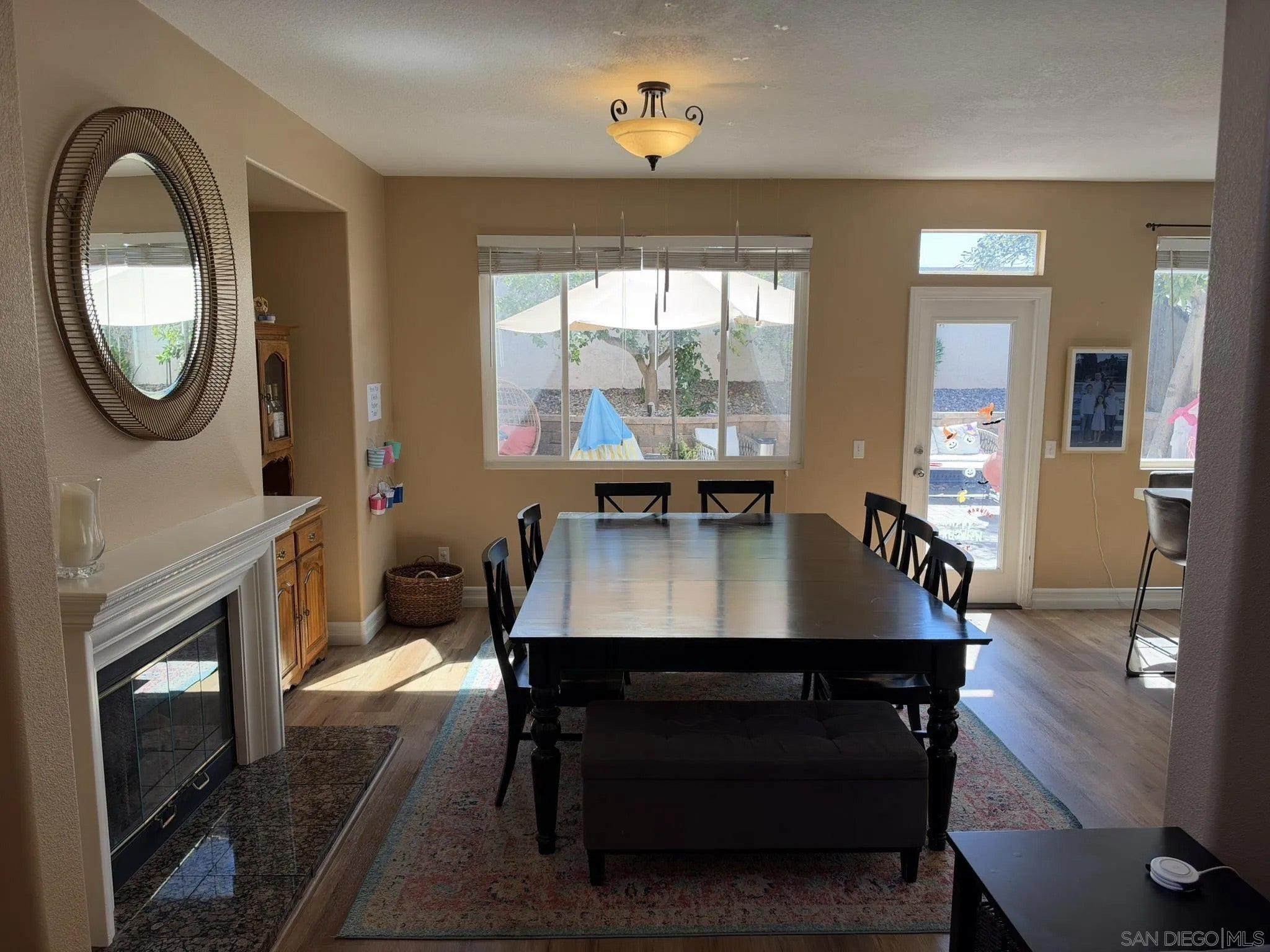 345 Venetia Way