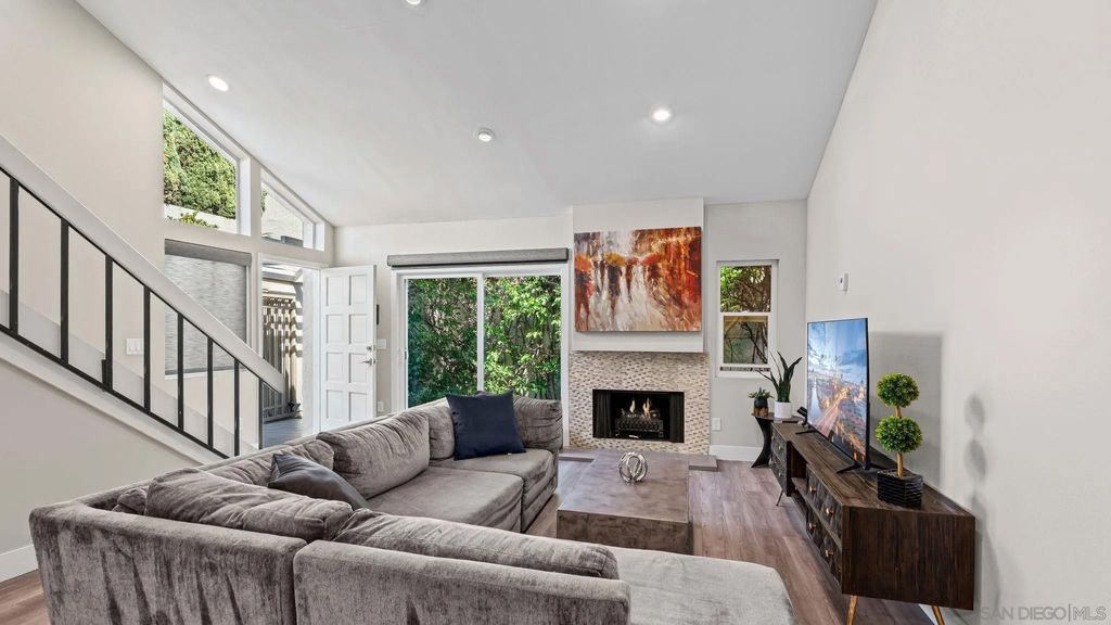 Photo of 6228 Caminito Araya, San Diego, CA 92122 (MLS # 260003389)