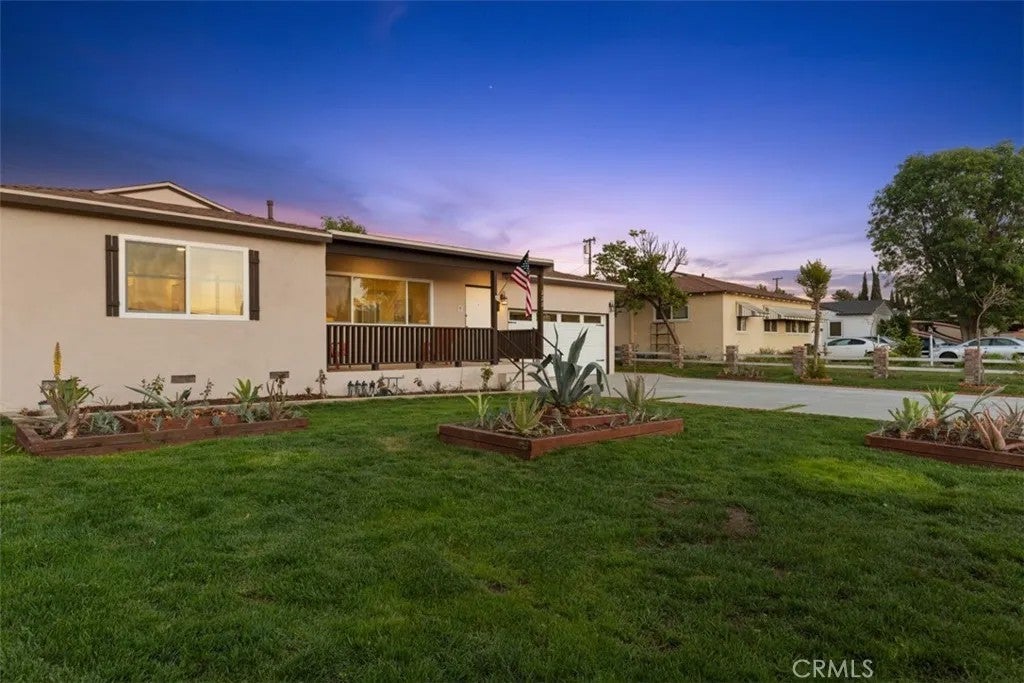 222 N Berniece Drive