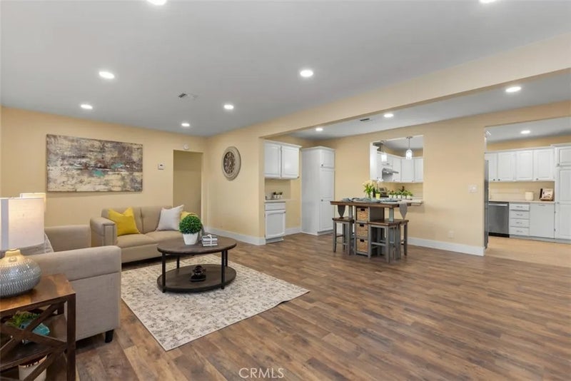 222 N Berniece Drive