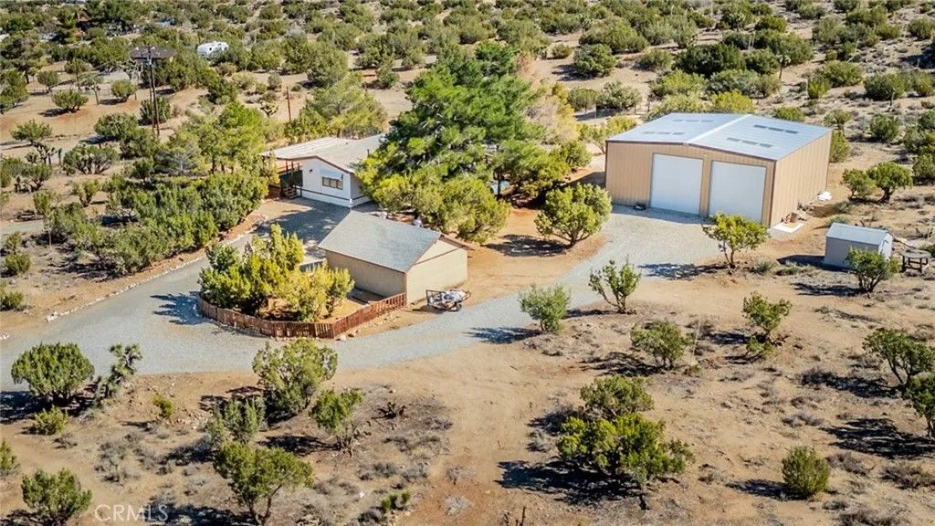 Photo of 9999 Oasis Road, Pinon Hills, CA 92372 (MLS # HD25248808)