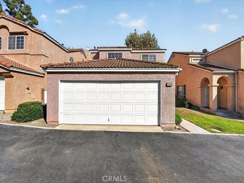 104 Cimarron