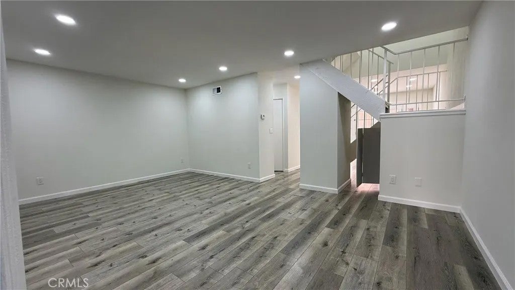 5572 Temple City