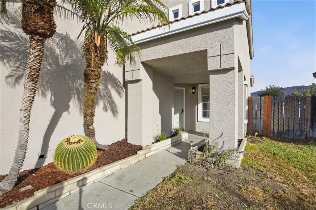 Photo of 851 Chatham Street, San Jacinto, CA 92583 (MLS # SR26230935)