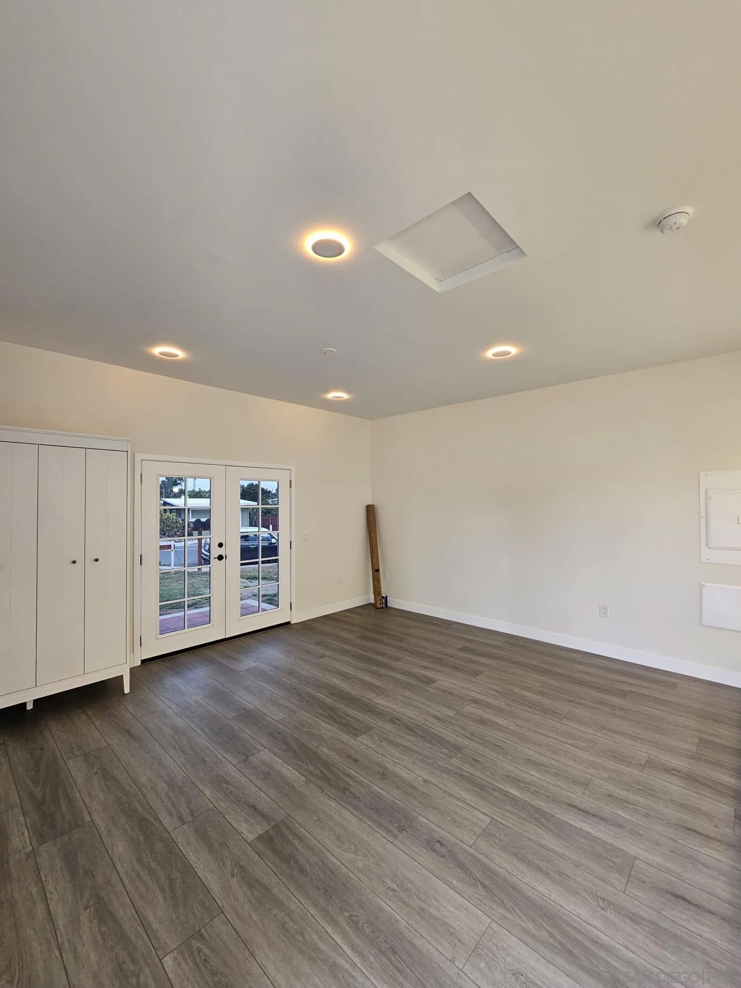 2702-17 Grove St 04