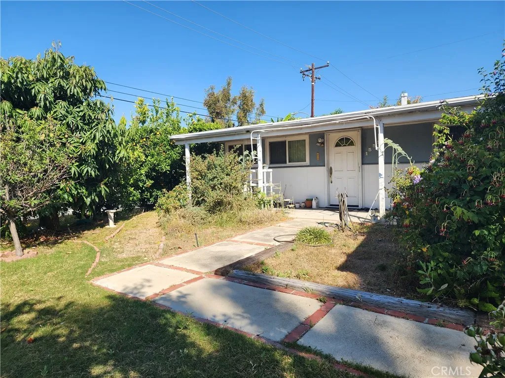 1551 Lyndhurst