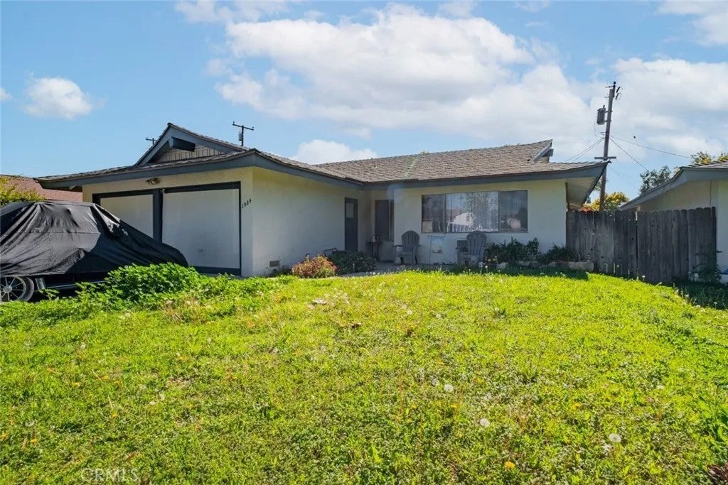 1934 Bobolink Way