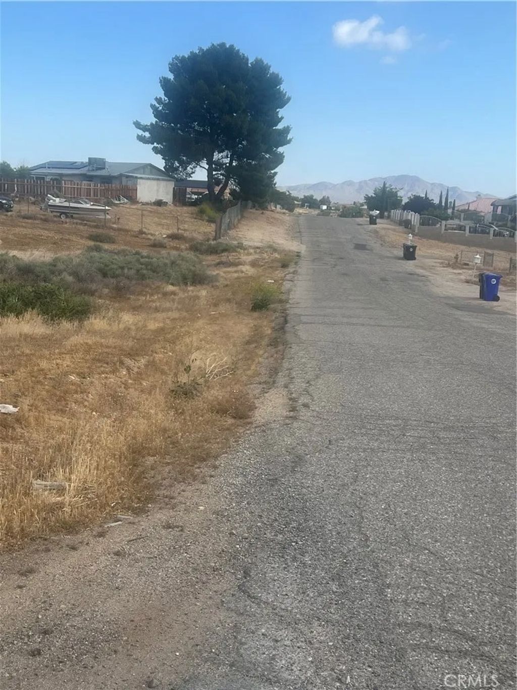 Photo of 16420 Teton, Victorville, CA 92395 (MLS # HD26091573)