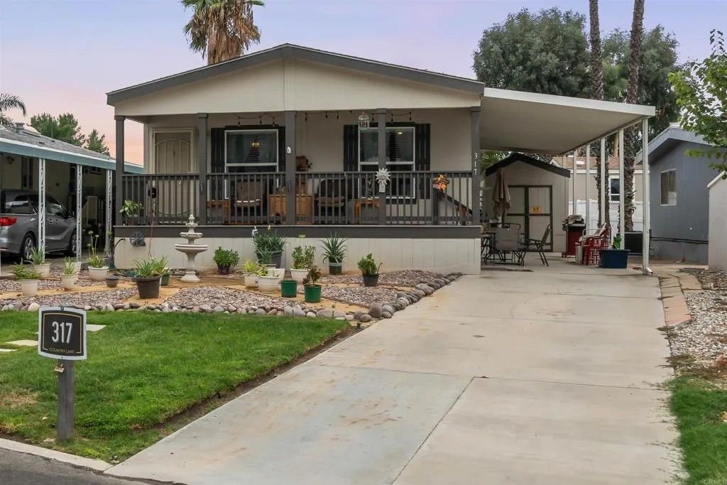 Photo of 21100 State St #spc 317, San Jacinto, CA 92583 (MLS # PTP2507014)