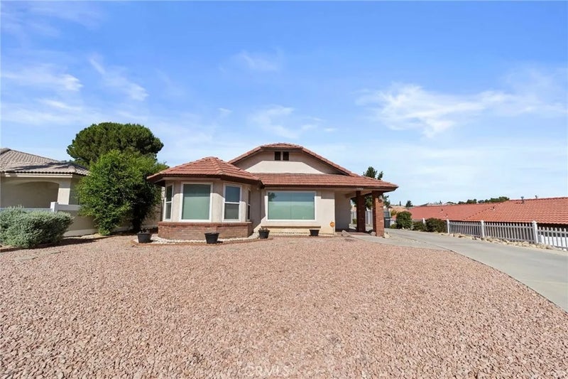 13300 Tamarisk