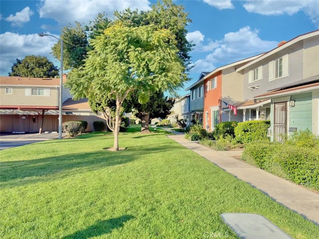 Photo of 19837 Margate Ln, Huntington Beach, CA 92646 (MLS # OC25282111)