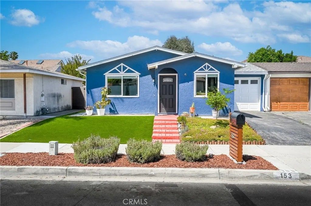 Photo of 153 Avenida Del Gado, Oceanside, CA 92057 (MLS # SR26085147)