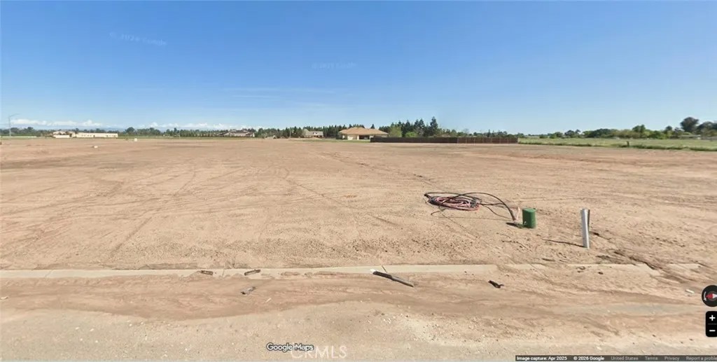 5820 N Siena