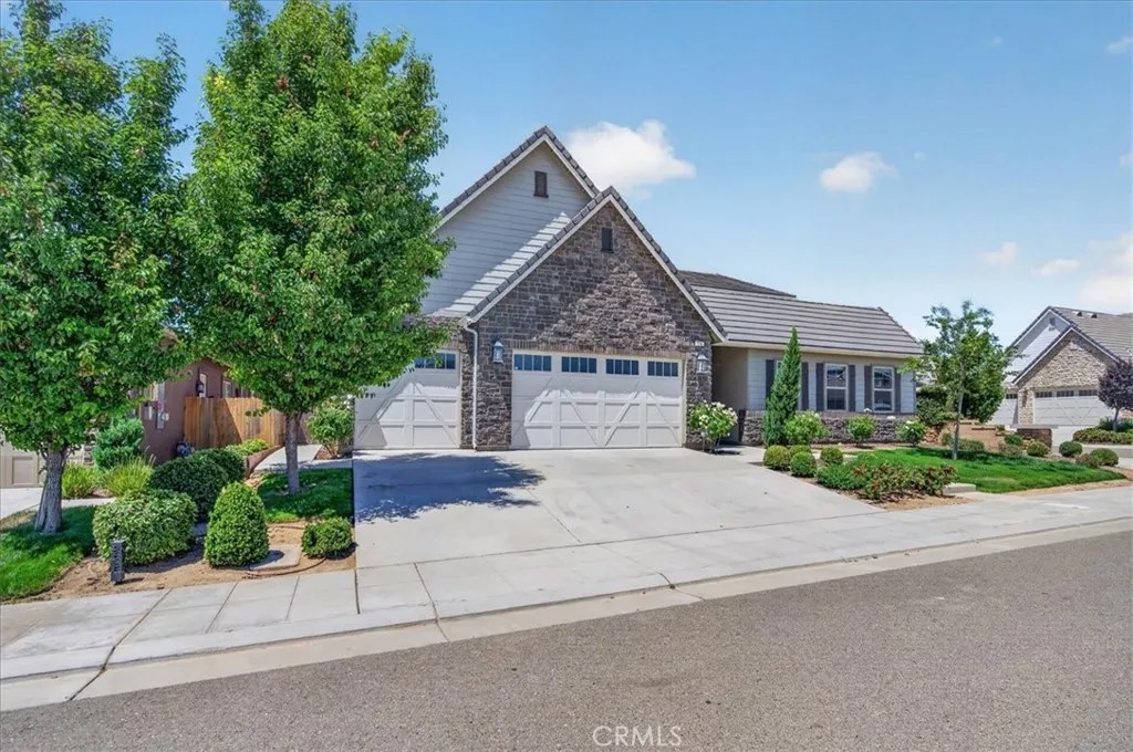 338 Boulder Drive South