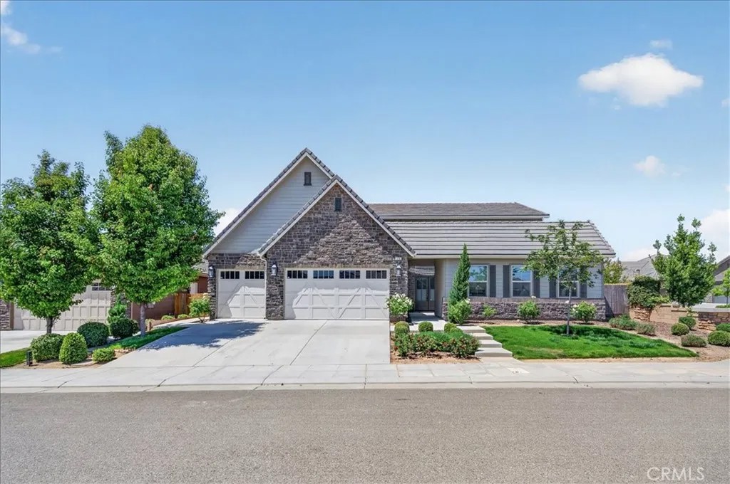 338 Boulder Drive South