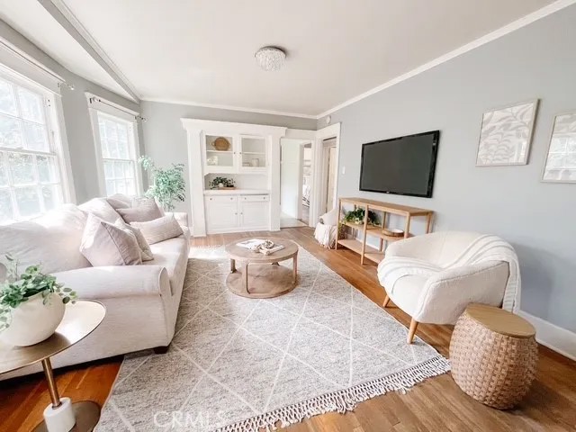 262 Thorne