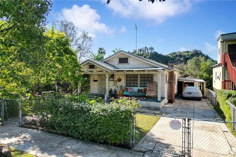 Photo of 262 Thorne, Los Angeles, CA 90042 (MLS # CV26048617)