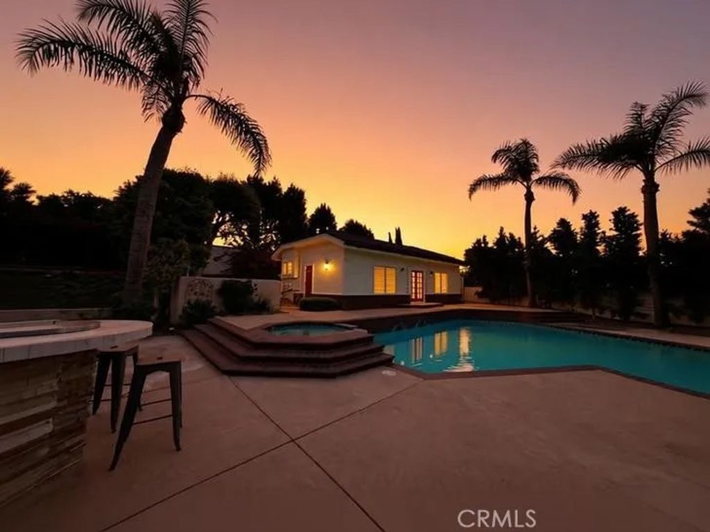 Photo of 18998 Buckskin CIR, Yorba Linda, CA 92886 (MLS # CV26096184)