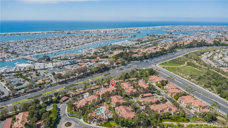 46 Villa Point