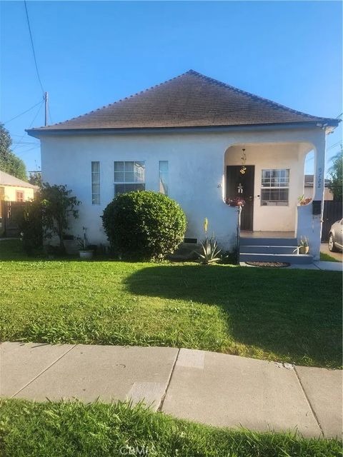 Photo of 9722 Walnut Street, Bellflower, CA 90706 (MLS # PW26067150)