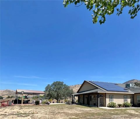 Tiny photo for 7197 Perlman DR, Sanger, CA 93657 (MLS # FR26095260)