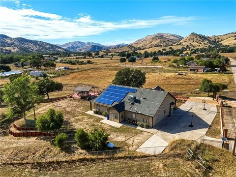 Tiny photo for 7197 Perlman DR, Sanger, CA 93657 (MLS # FR26095260)
