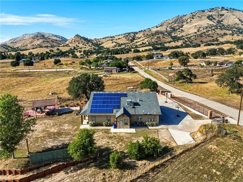 Tiny photo for 7197 Perlman DR, Sanger, CA 93657 (MLS # FR26095260)