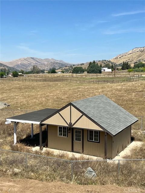 Tiny photo for 7197 Perlman DR, Sanger, CA 93657 (MLS # FR26095260)