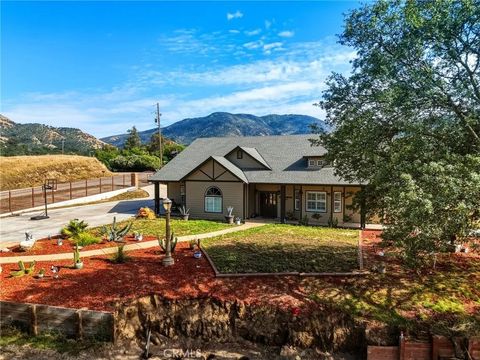 Tiny photo for 7197 Perlman DR, Sanger, CA 93657 (MLS # FR26095260)