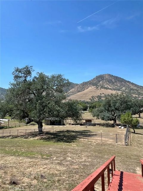 Tiny photo for 7197 Perlman DR, Sanger, CA 93657 (MLS # FR26095260)