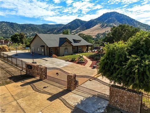 Tiny photo for 7197 Perlman DR, Sanger, CA 93657 (MLS # FR26095260)