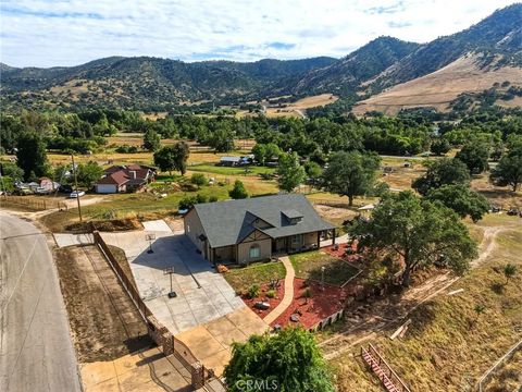 Tiny photo for 7197 Perlman DR, Sanger, CA 93657 (MLS # FR26095260)