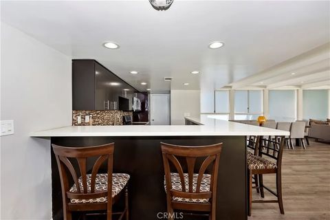 Tiny photo for 7250 Franklin Avenue #506, Los Angeles, CA 90046 (MLS # CV25268521)