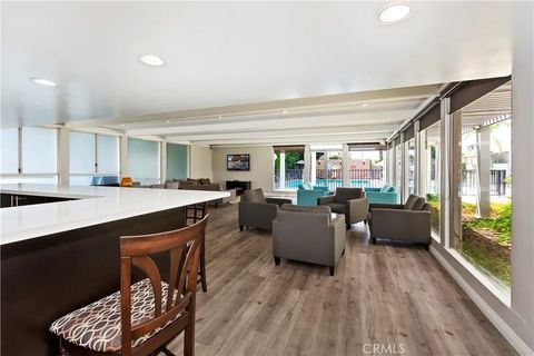 Tiny photo for 7250 Franklin Avenue #506, Los Angeles, CA 90046 (MLS # CV25268521)