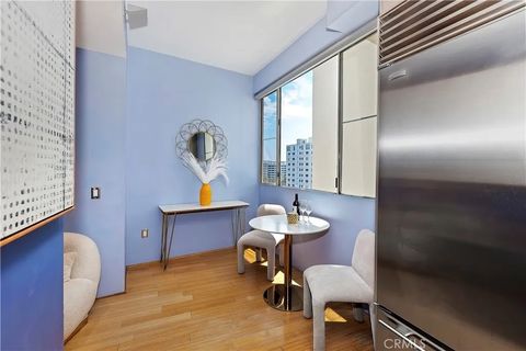 Tiny photo for 7250 Franklin Avenue #506, Los Angeles, CA 90046 (MLS # CV25268521)