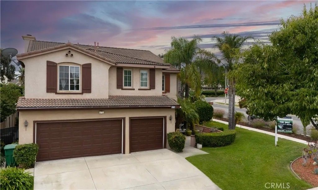 Photo of 970 Riverview Circle, Corona, CA 92881 (MLS # PW25100123)