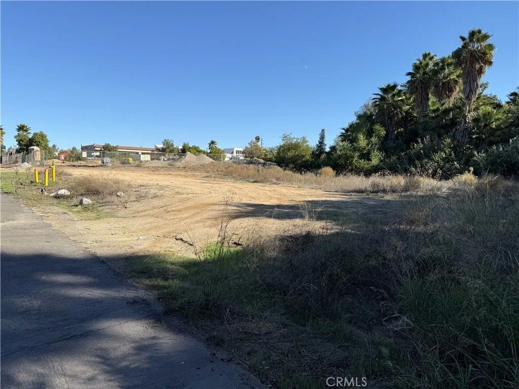 Photo of 0 Colt, Riverside, CA 92508 (MLS # CV25253425)