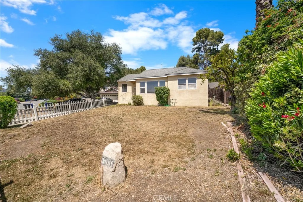 2637 Mayfield