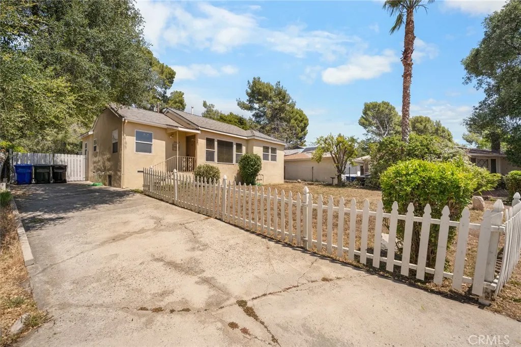 2637 Mayfield