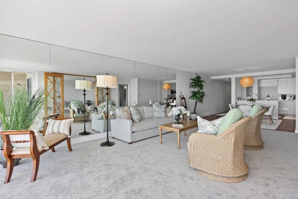 1200 Harbor Drive North 16B