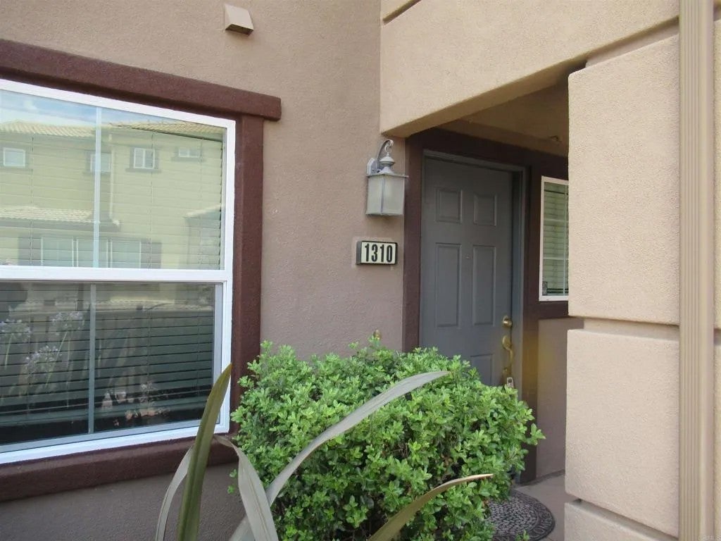 1310 Calabria Street