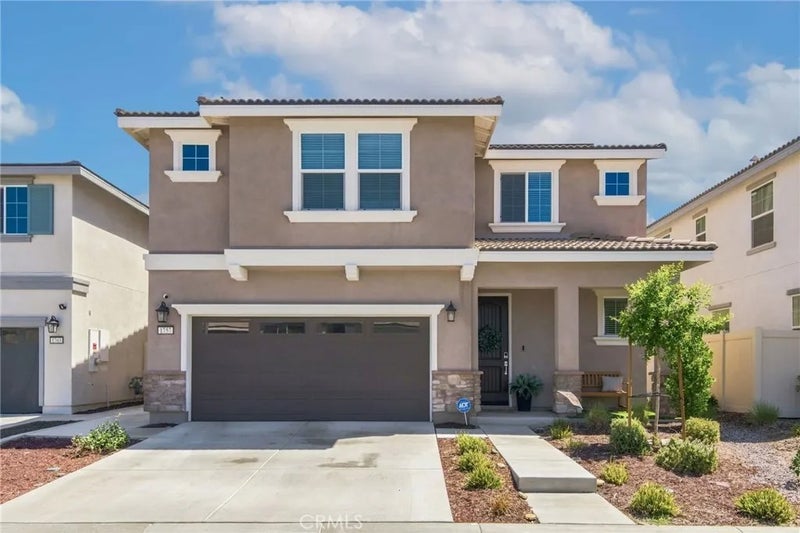 1757 Rose Lane