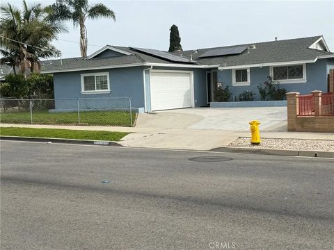 Photo of 4918 Roja Dr, Oceanside, CA 92057 (MLS # IG26015676)